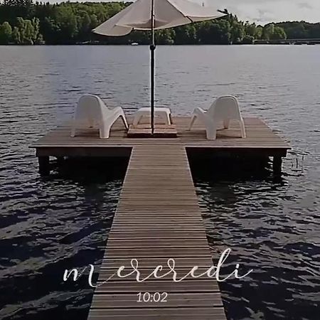 Ma Cabane Au Bord Du Lac Neuvic  Екстер'єр фото