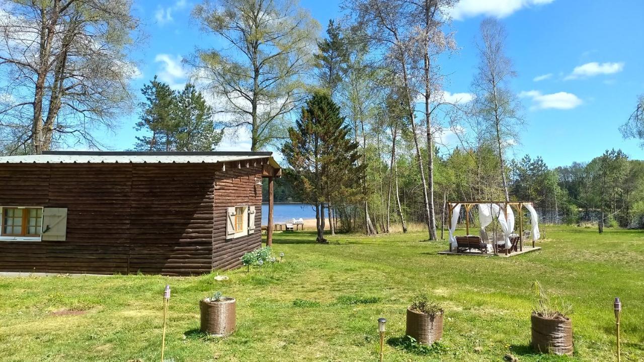 Ma Cabane Au Bord Du Lac Neuvic  Екстер'єр фото